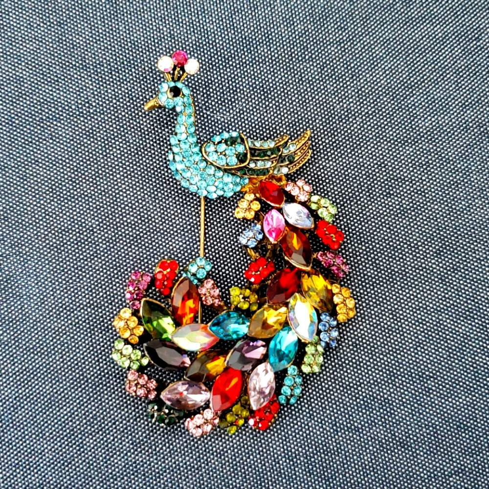 Brooch Peacock Austrian Crystal
